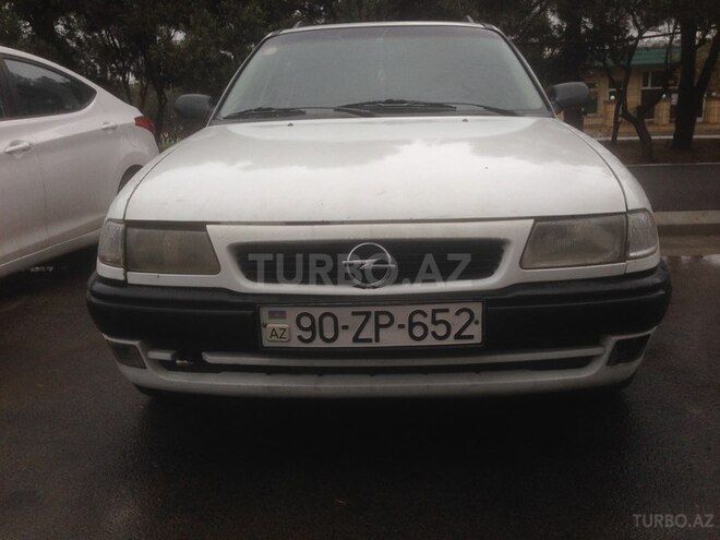 Opel Astra 1994, 397,000 km - 1.6 l - Bakı