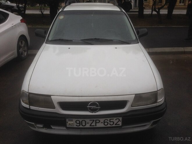 Opel Astra 1994, 397,000 km - 1.6 l - Bakı