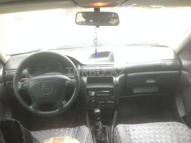 Opel Astra 1994, 397,000 km - 1.6 l - Bakı