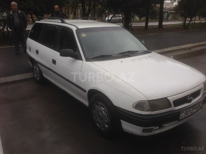 Opel Astra 1994, 397,000 km - 1.6 l - Bakı