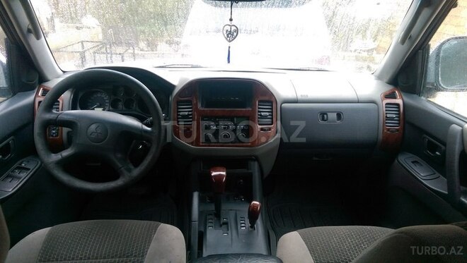 Mitsubishi Pajero 2005, 280,000 km - 0.3 l - Bakı