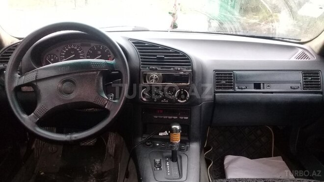 BMW 320 1993, 356,265 km - 2.0 л - Bakı