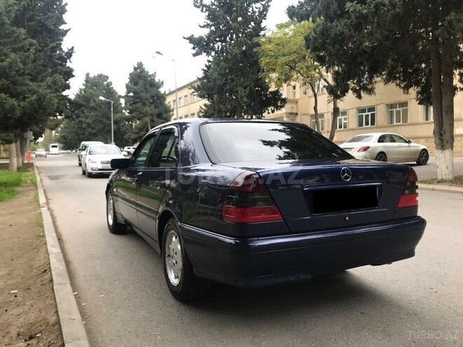 Mercedes C 180 1999, 200,000 km - 1.8 l - Bakı