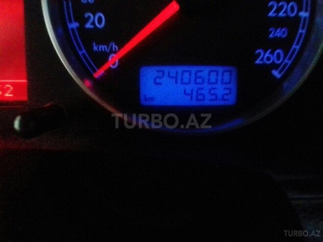 Volkswagen Passat 2001, 240,600 km - 1.8 l - Bakı