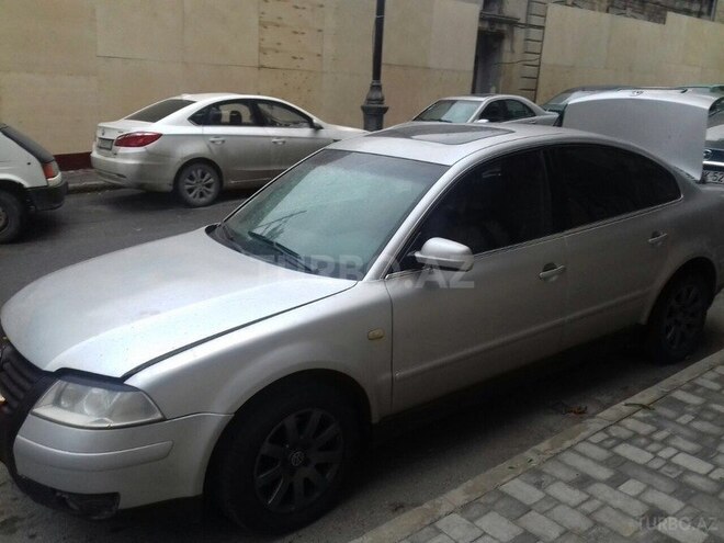 Volkswagen Passat 2001, 240,600 km - 1.8 l - Bakı