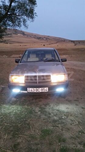 Mercedes 190 1990, 457,865 km - 2.0 l - Lerik