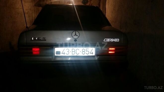 Mercedes 190 1990, 457,865 km - 2.0 l - Lerik