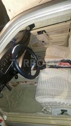 Mercedes 190 1990, 457,865 km - 2.0 l - Lerik