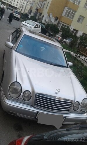 Mercedes E 240 1998, 236,000 km - 2.4 l - Bakı
