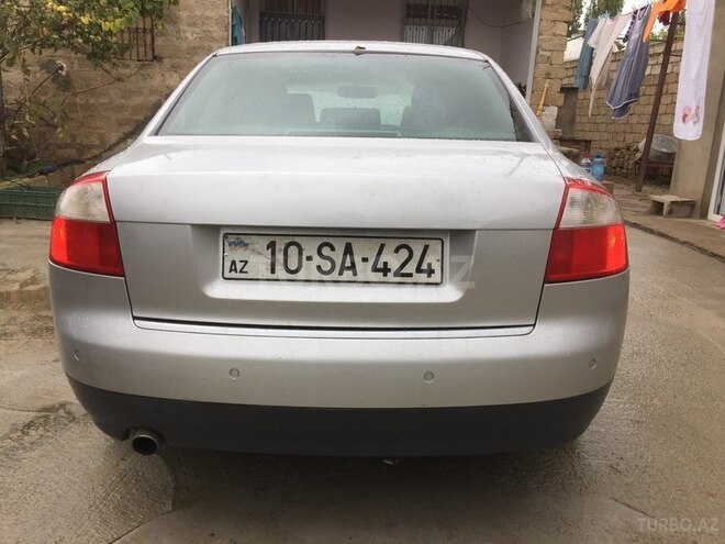 Audi A4 2002, 213,000 km - 2.0 l - Bakı