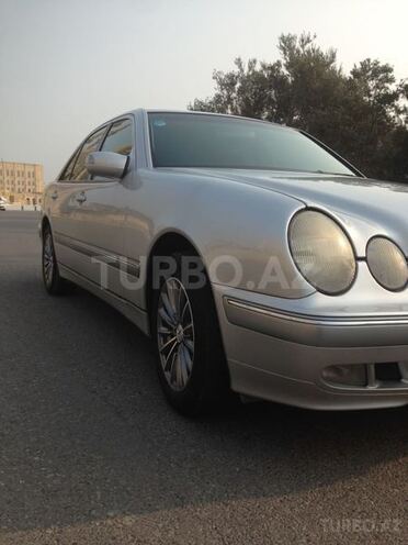 Mercedes E 260 2000, 11,000 km - 2.4 л - Bakı