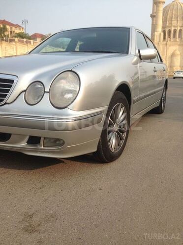 Mercedes E 260 2000, 11,000 km - 2.4 л - Bakı