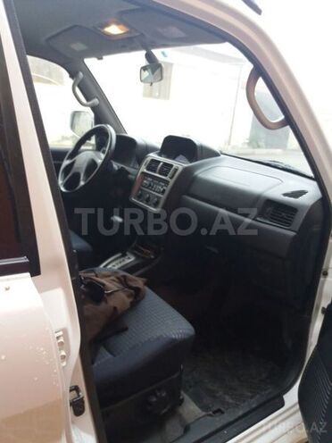 Mitsubishi Pajero io 2000, 199,000 km - 2.0 л - Şəmkir