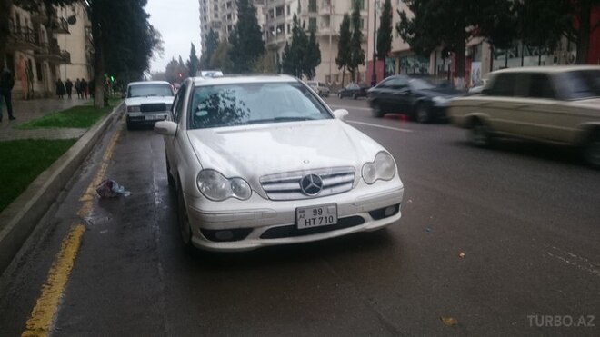 Mercedes C 230 2005, 240,000 km - 1.8 l - Gəncə
