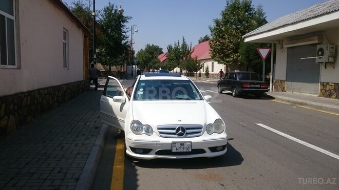 Mercedes C 230 2005, 240,000 km - 1.8 l - Gəncə