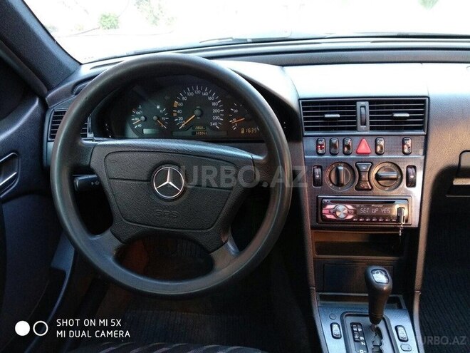 Mercedes C 180 1999, 320,000 km - 1.8 l - Bakı