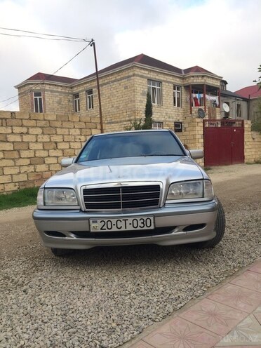 Mercedes C 180 1999, 320,000 km - 1.8 l - Bakı