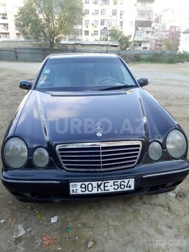 Mercedes E 220 2000, 424,733 km - 2.2 l - Bakı
