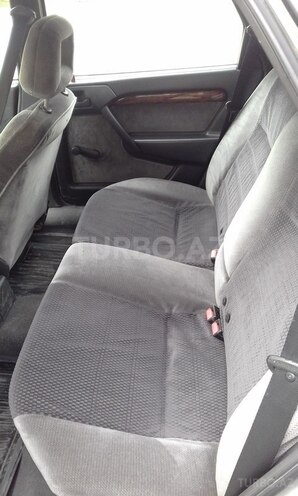 Opel Vectra 1995, 256,000 km - 2.0 l - Bakı