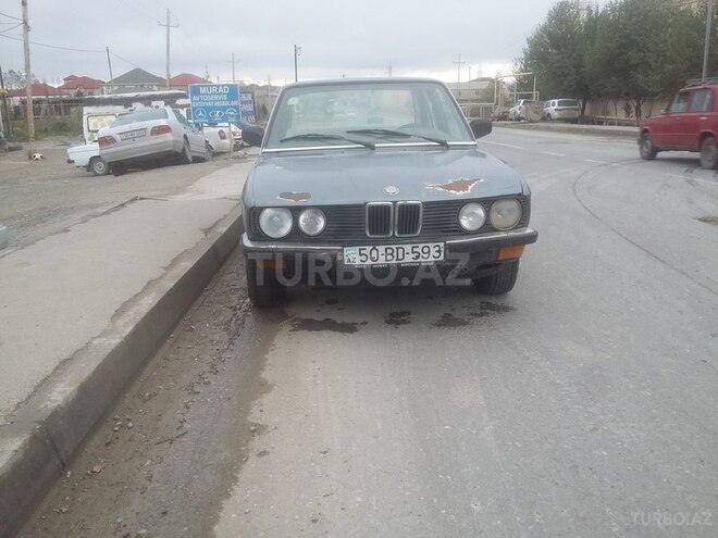 BMW 520 1983, 280,000 km - 2.0 л - Bakı