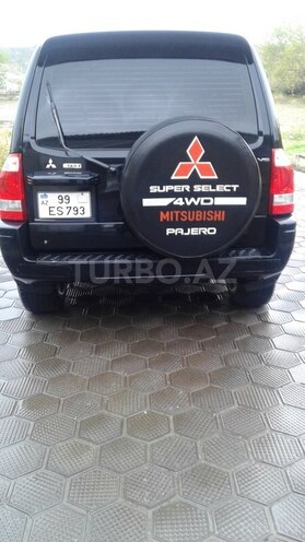 Mitsubishi Pajero 2003, 280,000 km - 3.0 l - Quba