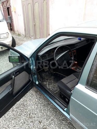 Mercedes 190 1991, 260,000 km - 2.6 л - Bakı