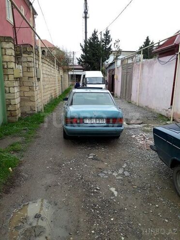 Mercedes 190 1991, 260,000 km - 2.6 л - Bakı