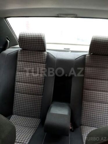Mercedes 190 1991, 260,000 km - 2.6 л - Bakı