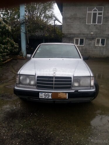 Mercedes E 300 1991, 286,354 km - 0.3 l - Bakı