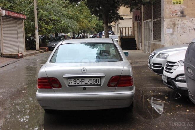 Mercedes E 230 1996, 550,000 km - 2.3 l - Bakı
