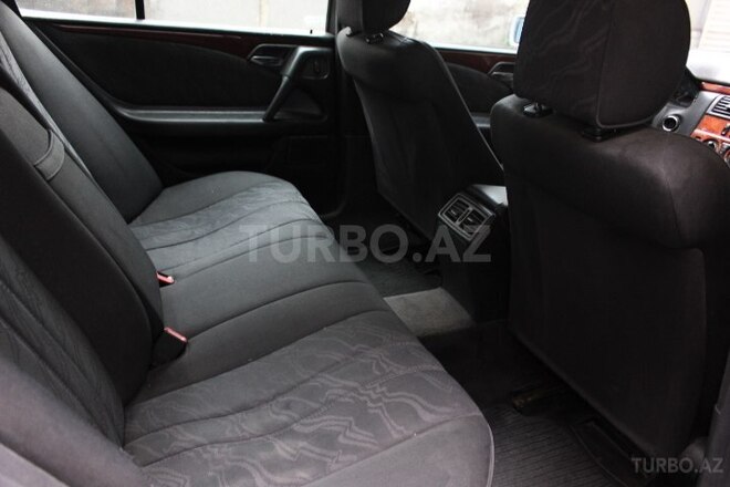 Mercedes E 230 1996, 550,000 km - 2.3 l - Bakı