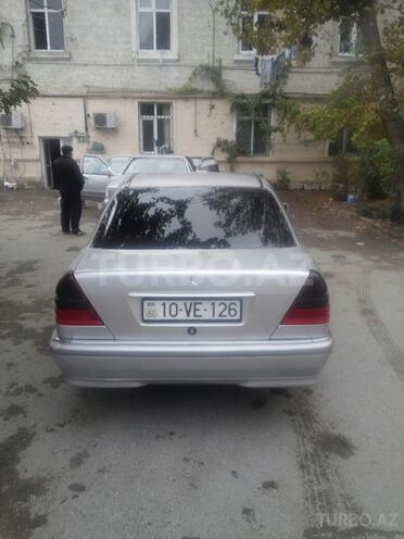 Mercedes C 220 1995, 200,000 km - 2.2 л - Bakı