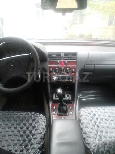Mercedes C 220 1995, 200,000 km - 2.2 л - Bakı