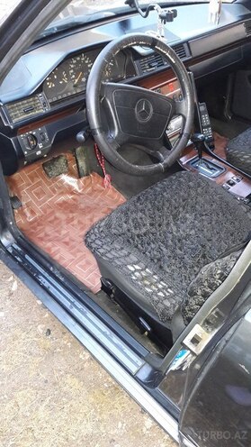 Mercedes  1994, 4,523,958 km - 0.3 l - Naxçıvan