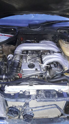Mercedes  1994, 4,523,958 km - 0.3 l - Naxçıvan