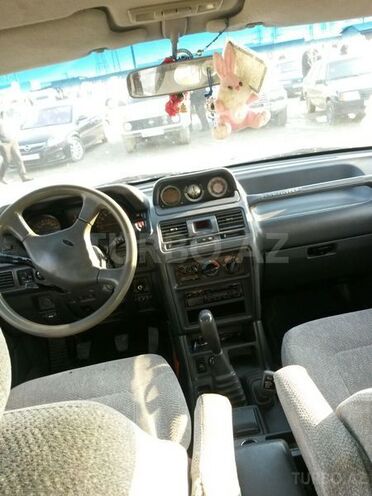 Mitsubishi Pajero 1993, 2,500 km - 0.4 l - Quba