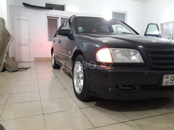 Mercedes C 180 1998, 281,000 km - 2.0 l - Bakı