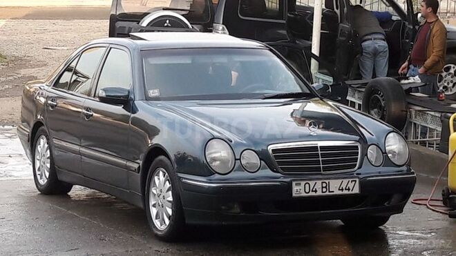 Mercedes E 280 2000, 202,000 km - 2.8 l - Ağcabədi