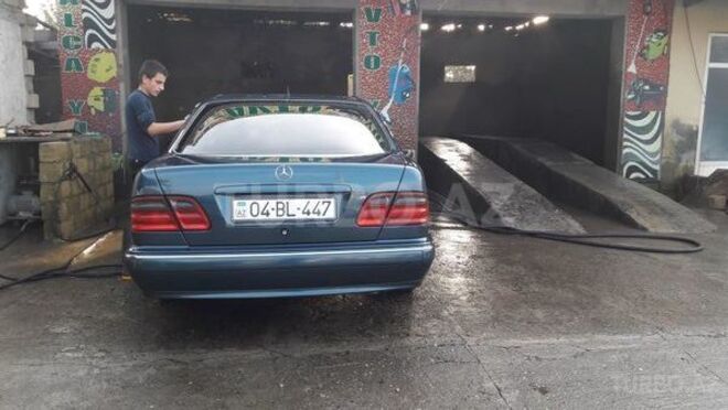 Mercedes E 280 2000, 202,000 km - 2.8 l - Ağcabədi