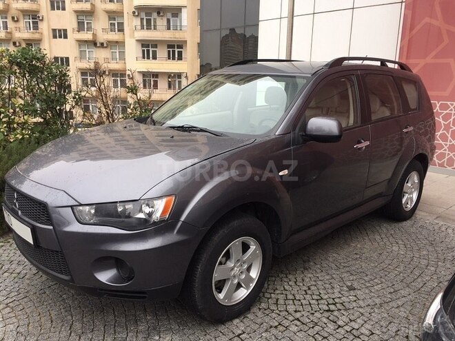 Mitsubishi Outlander 2011, 143,251 km - 2.4 л - Bakı