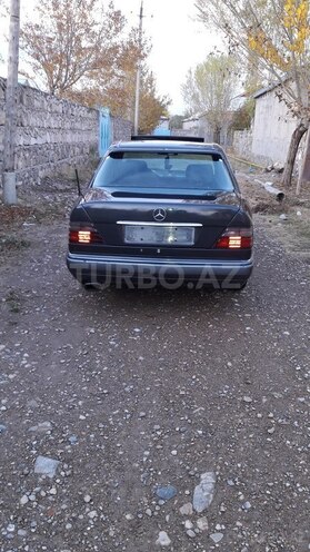 Mercedes E 300 1994, 358,862 km - 3.0 l - Naxçıvan