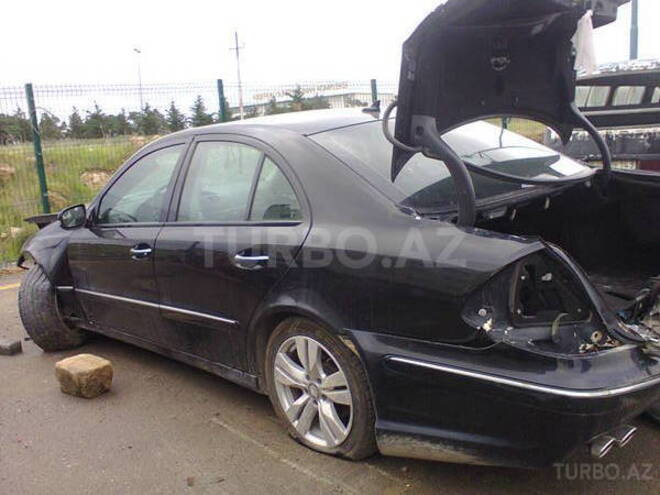 Mercedes E 220 2007, 195,000 km - 2.2 л - Bakı