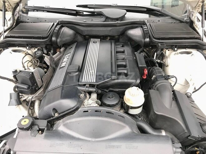 BMW 525 2002, 134,000 km - 2.5 l - Bakı