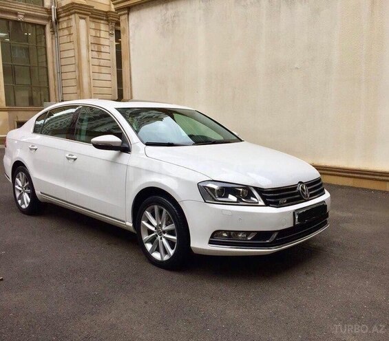 Volkswagen Passat 2012, 98,000 km - 2.0 л - Bakı