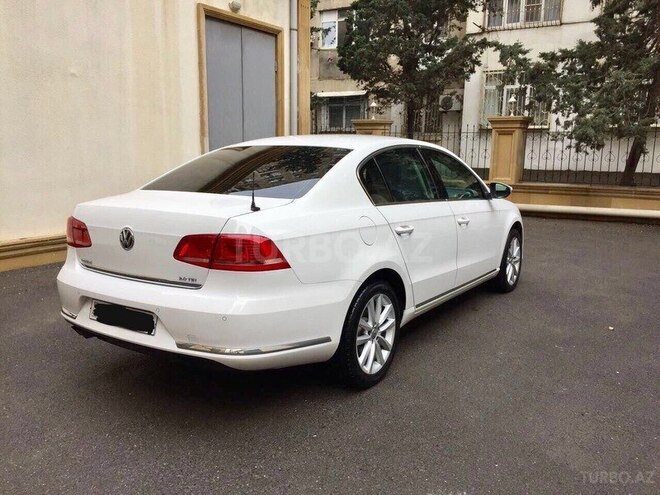 Volkswagen Passat 2012, 98,000 km - 2.0 л - Bakı