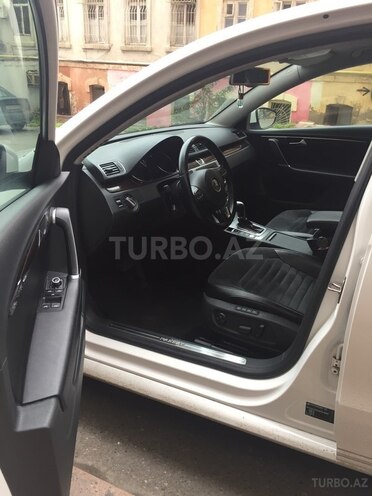 Volkswagen Passat 2012, 98,000 km - 2.0 л - Bakı