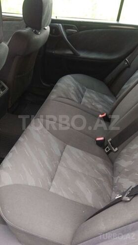 Mercedes E 220 1999, 392,000 km - 2.2 l - Bakı