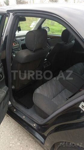 Mercedes E 220 1999, 392,000 km - 2.2 l - Bakı