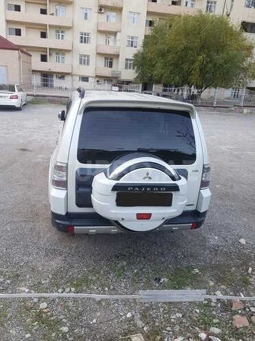 Mitsubishi Pajero 2008, 120,000 km - 0.3 л - Bakı