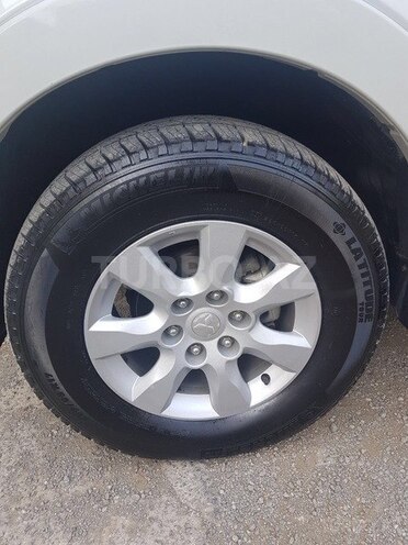 Mitsubishi Pajero 2008, 120,000 km - 0.3 l - Bakı